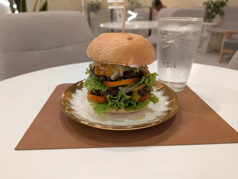 Fit24 Cafe Double Cheeseburger